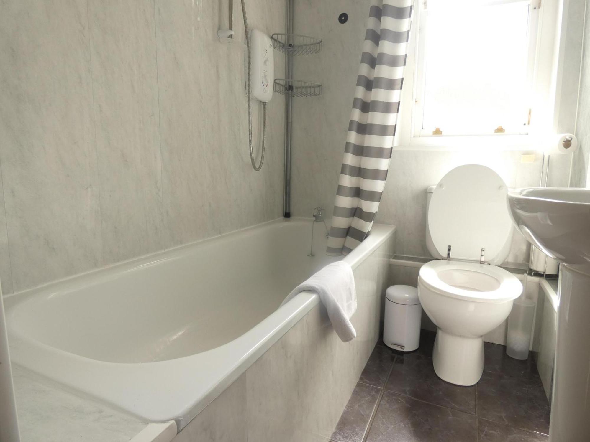 Central 2-Bed Flat In Edinburgh Ngoại thất bức ảnh